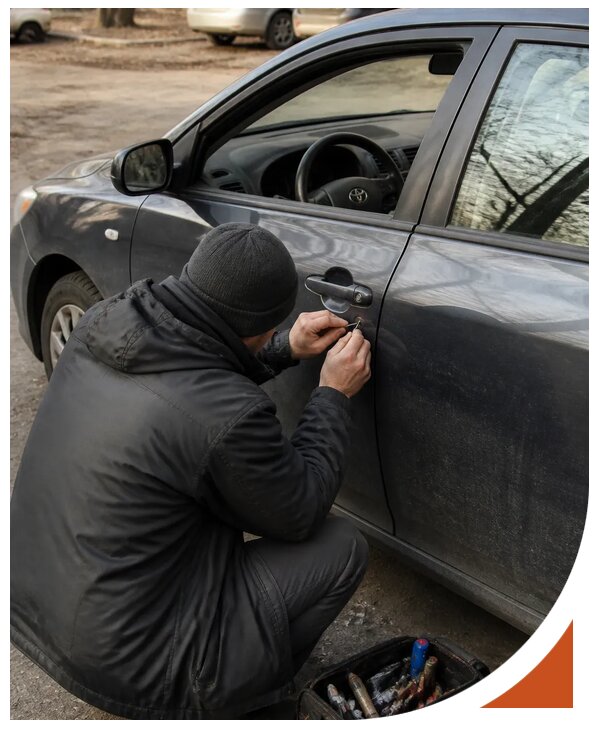 Профессиональное вскрытие автомобиля Тойота без повреждений в Нягани